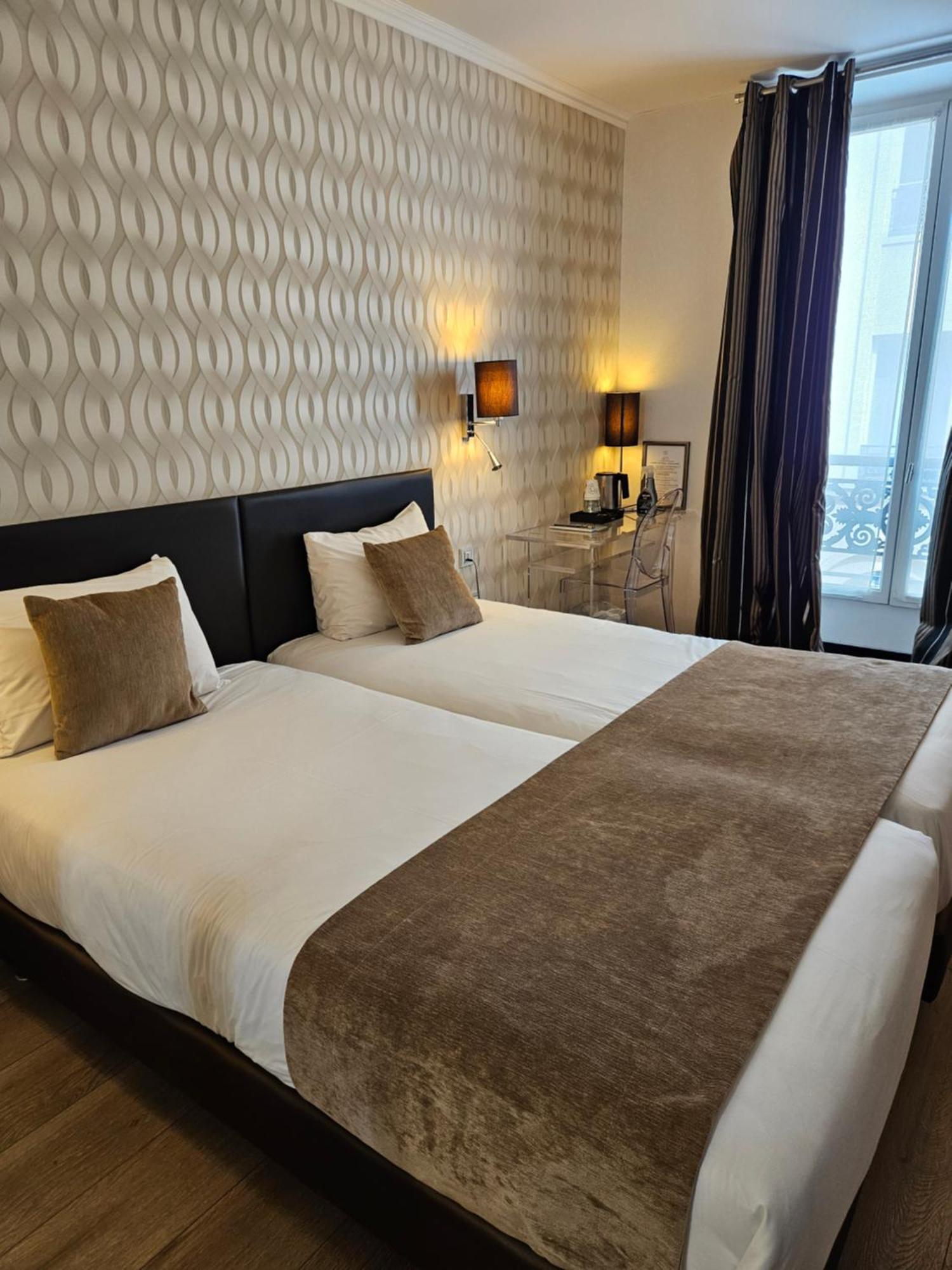 Atn Hotel Париж Екстериор снимка